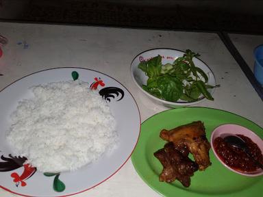 LESEHAN AYAM KAMPUNG SUMADYO