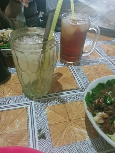 MIE AYAM PAK RIBUT