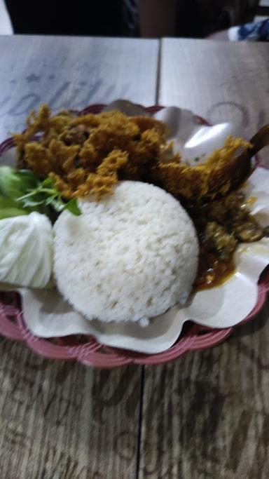 PECEL LELE JALAN GARUDA