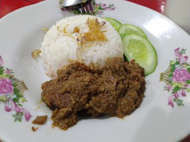 RENDANG & SUP EMPAL BU ENO