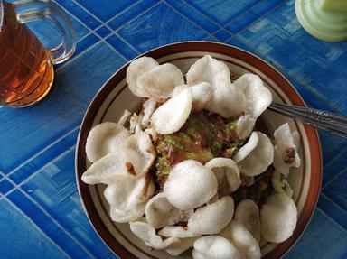 RUMAH MAKAN FADILAH SPESIAL LOTEK DAN GADO GADO