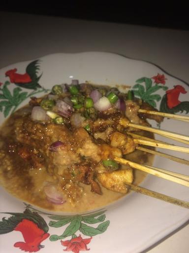 SATE AYAM PACITAN MAS POP