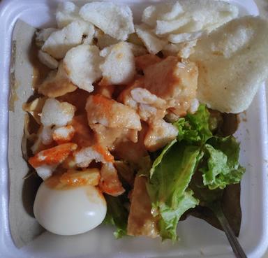 SEBLAK DAN GADO-GADO BANYUS