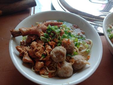 MIE AYAM & BAKSO TONGKRONG