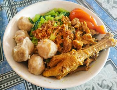 MIE AYAM BIUT