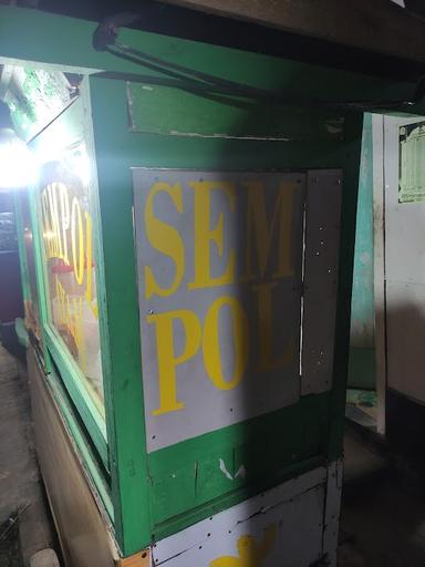 SEMPOL AYAM IDOLA