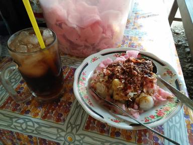 WARUNG KOPI + KAREDOK BU INEM