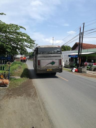 WARUNG MAKAN MBAH SENTOT