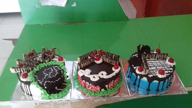 SUSAN CAKE AND BAKERY