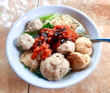 BAKSO TULANG & SOP TEH DDHE