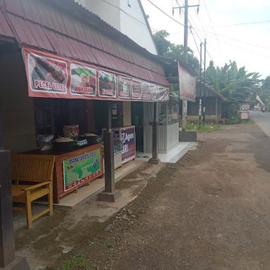 RUMAH MAKAN PANCURAN