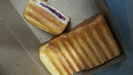 ROTI BAKAR KUJANG PUSAKA