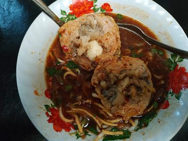 BAKSO URAT BOM