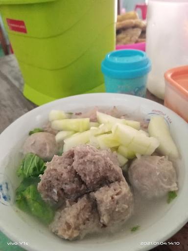 BAKSO URAT UMAR BAKRI