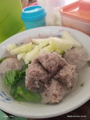 BAKSO URAT UMAR BAKRI