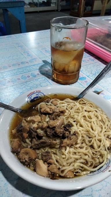 MIE AYAM PESONA