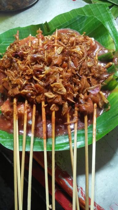 SATE PADANG 3SAUDARA AJO EMI