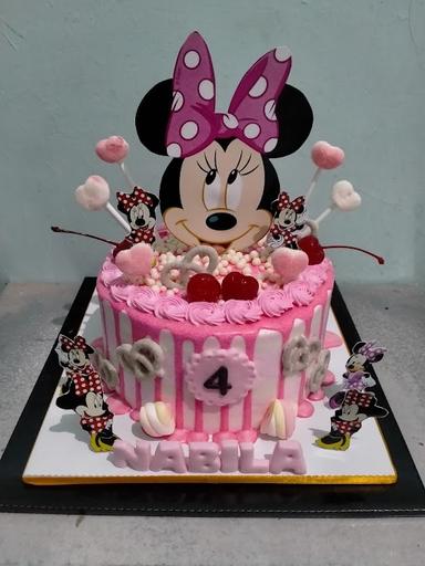 STEFANI LIEM CAKE