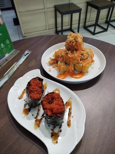 SUSHI LINE SURABAYA