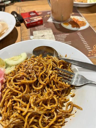 MIE ACEH BANG CEN