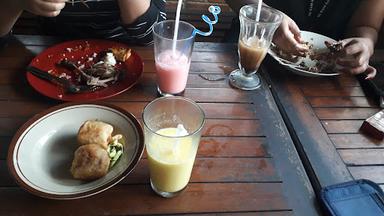 WARUNG BAMBU UCIL