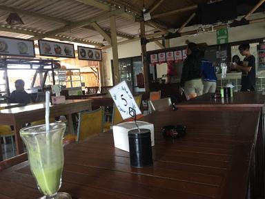 WARUNG BAMBU UCIL