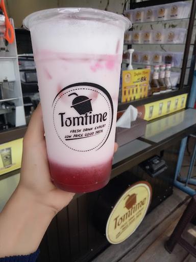 SEBLAK MERDEKA BANG ARIF & TOMTIME FRESH DRINK BANGAH, SIDOARJO