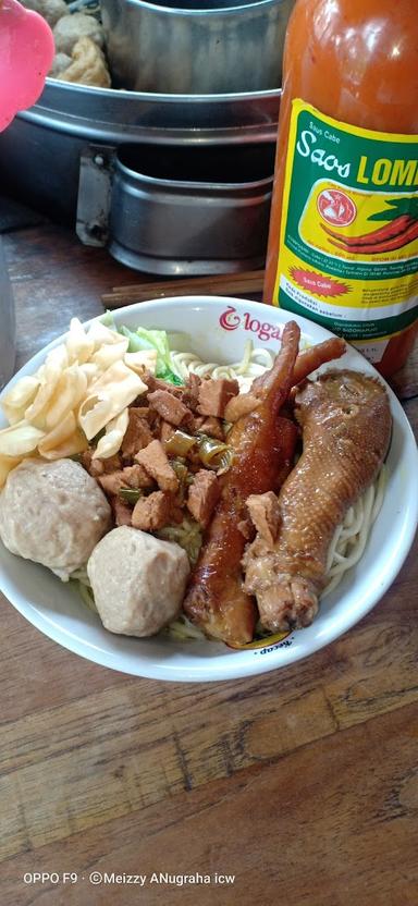 MIE AYAM & BAKSO SOLO GIRAS WONOGIRI