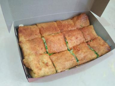 MARTABAK HAWAII - GEDANGAN