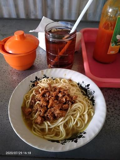 MIE AYAM WONOGIRI BAKSO PAK MUN