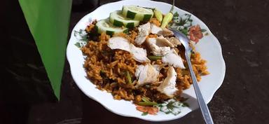 NASI GORENG PAK TENG DAN SEBLAK UHUY