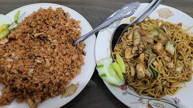 PAK SUNAR 2 NASI GORENG TERENAK