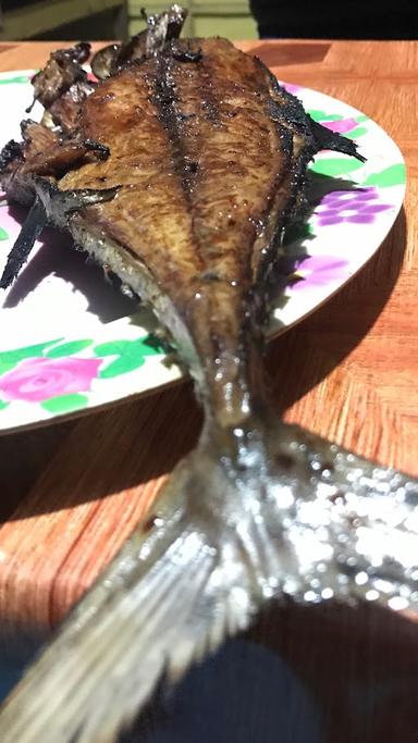 WARUNG LESEHAN ASOKA ( IKAN BAKAR, ES DEGAN, MASAKAN NUSANTARA, DAN ANEKA SEAFOOD)