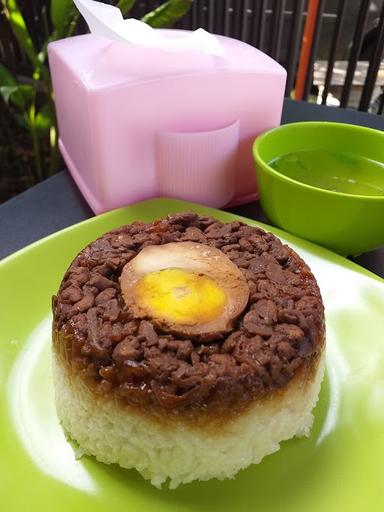 BUBUR DAN NASI TIM AYAM CEMPAKA