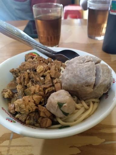 MIE BASO URAT LANGGANAN