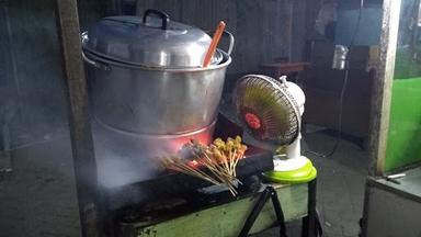 SATE PADANG MEYLAN, ADIPURA