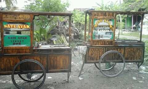 SATE AYAM LENDOT