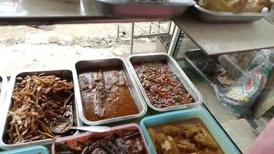 WARUNG NASI AM (ANAK MANTU)