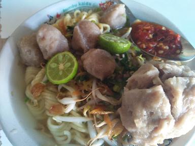 MIE BAKSO MAK NYOOS