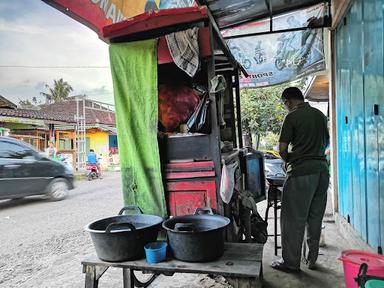 NASI GORENG & MIE SOLO PAK UCOK