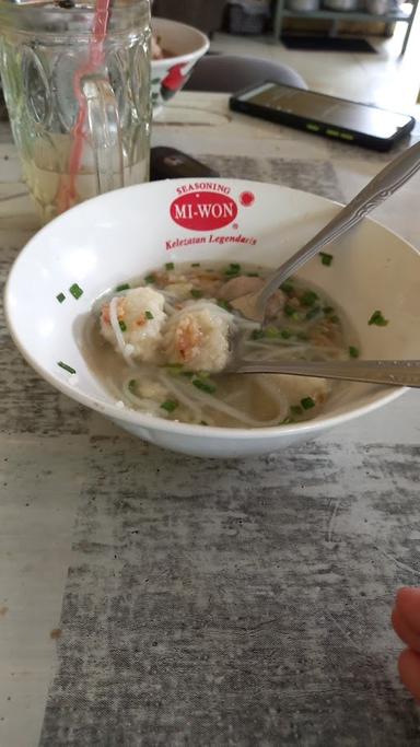 BAKSO PUTRI SIDODADI