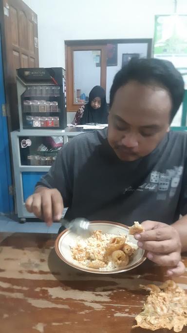 WARUNG MAKAN MBAK TIN