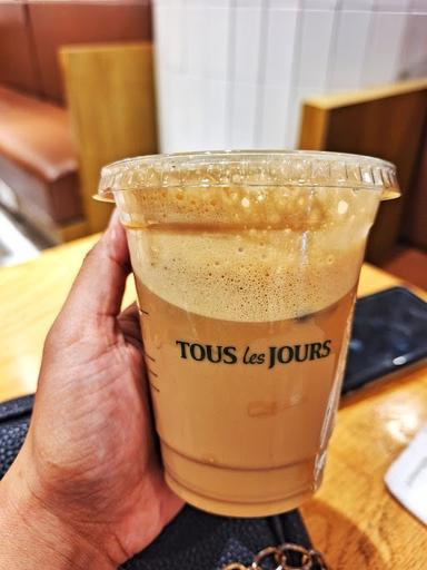 TOUS LES JOURS - TUNJUNGAN PLAZA 3