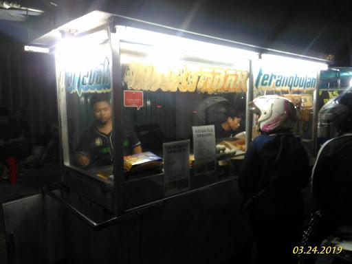 MARTABAK DAN TERANG BULAN TOP BANDUNG