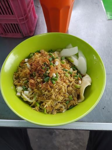 PANGSIT MIE AYAM JAKARTA ISMOYO