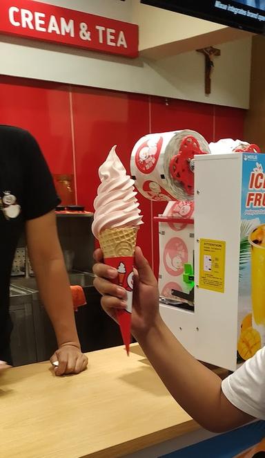 MIXUE ICE CREAM & TEA - PLAZA SURABAYA