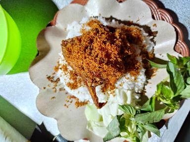 NASI BEBEK GORENG TRIMURTI