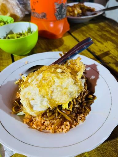 NASI KRENGSENGAN TAMAN APSARI