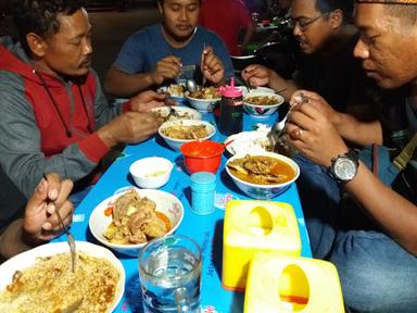 WARUNG GULE IGA SAPI PUSURA