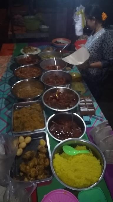 WARUNG NASI CAMPUR BU KAYATI